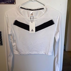 Crop Long sleeve workout shirt